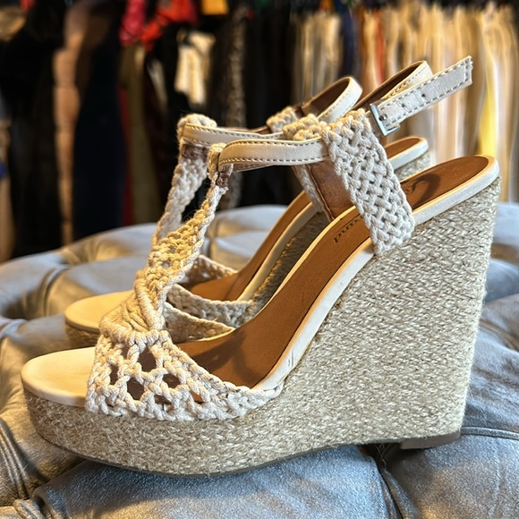 Lucky Brand macramé platform sandals - Picture 6 of 10
